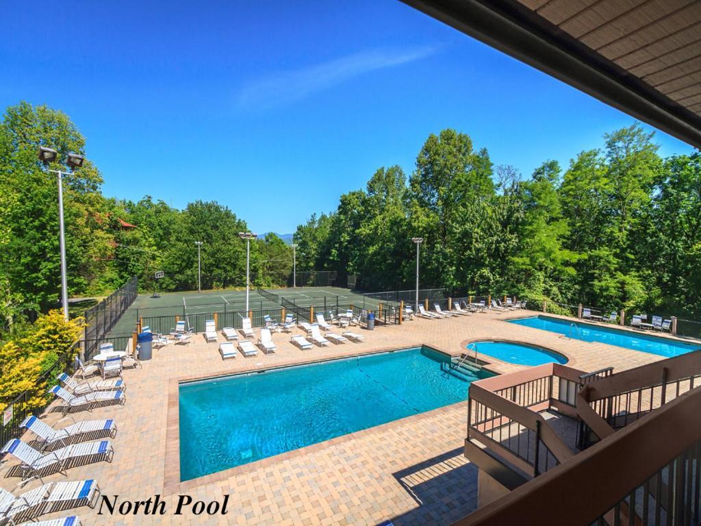 Kickback Kabin, 3 Bedrooms, Deck, Hot Tub, Pool Access, Sleeps 6 Gatlinburg Εξωτερικό φωτογραφία